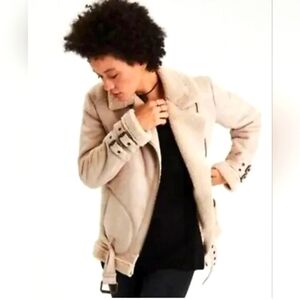 American Eagle Outfitters women's shearling moto jacket size xxs